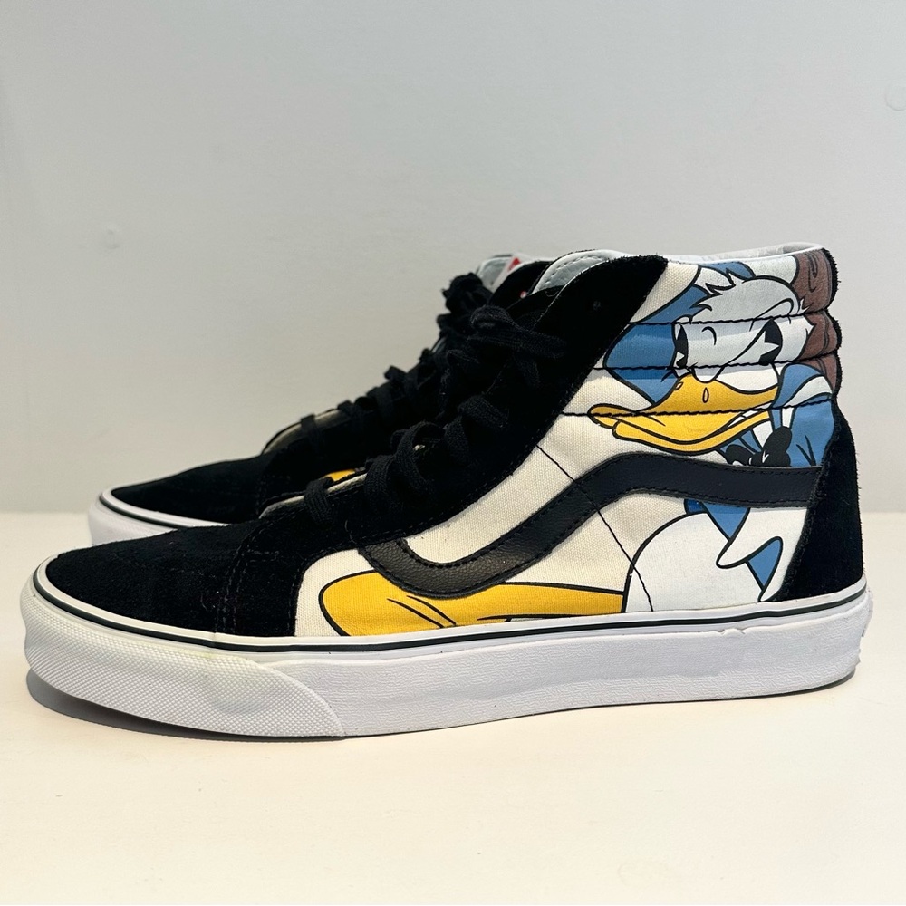 Limited Edition Vans Disney Sk8-HI Mickey & Friends - Picture 2 of 10